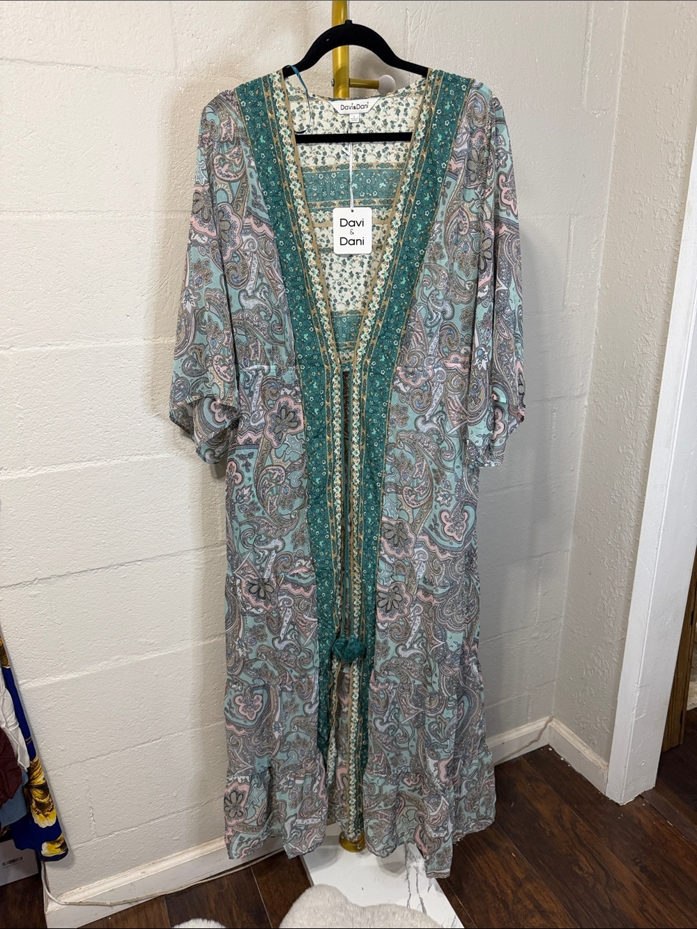 DAVI & DANI Teal and Pink Paisley Boho kimono